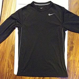 Boys Nike Dr I Fit top